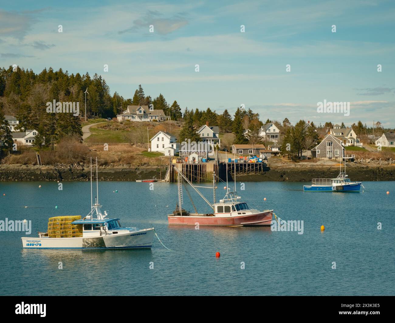 Boote im Little River im Hafen von Cutler, Maine Stockfoto