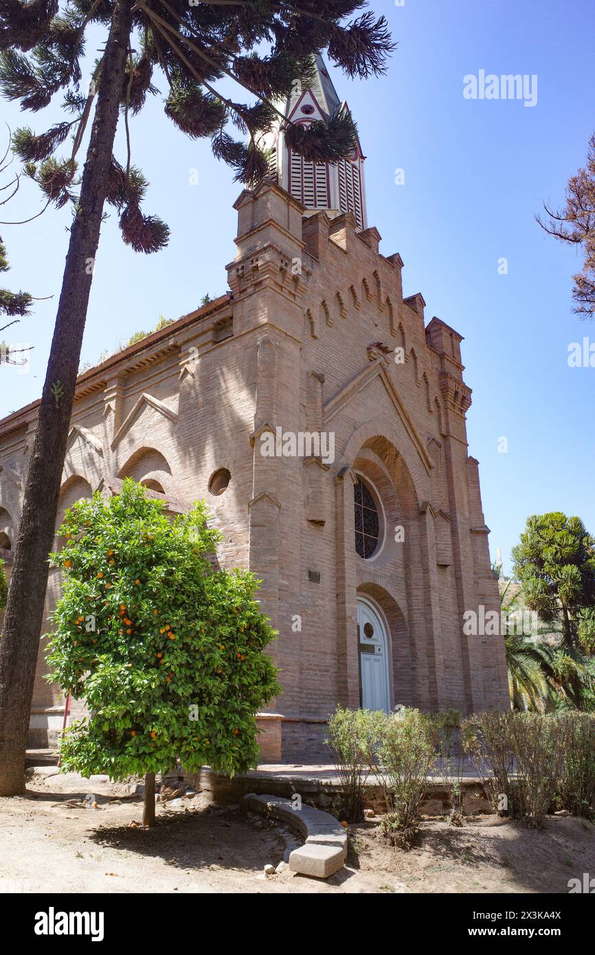 Santiago, Chile - 25. November 2023: Kapelle des Hotel Casa Real in den Weinbergen von Santa Rita, Santiago, Stockfoto