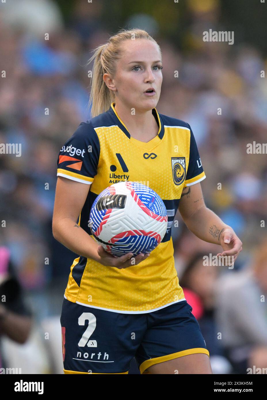 Lilyfield, Australien. April 2024. Faye Louise Bryson von Central Coast Mariners FC wird während des Halbfinalspiels der Liberty A-League 2023-24 zwischen Sydney FC und Central Coast Mariners FC im Leichhardt Oval in Aktion gesehen. Endpunktzahl: Sydney FC 1: 1 Central Coast Mariners FC. Quelle: SOPA Images Limited/Alamy Live News Stockfoto