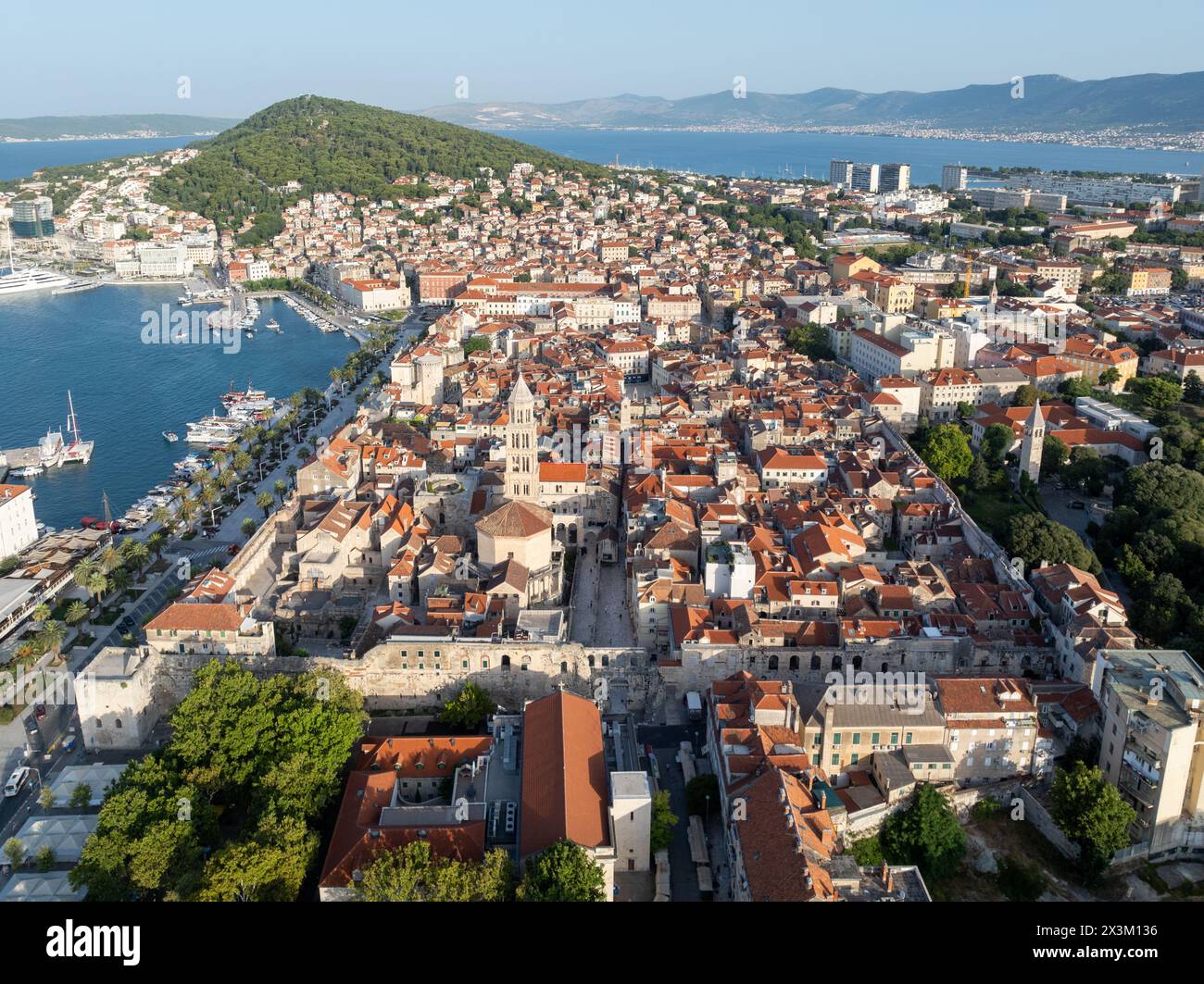 Aus der Vogelperspektive der Altstadt von Split, Kroatien. Stockfoto