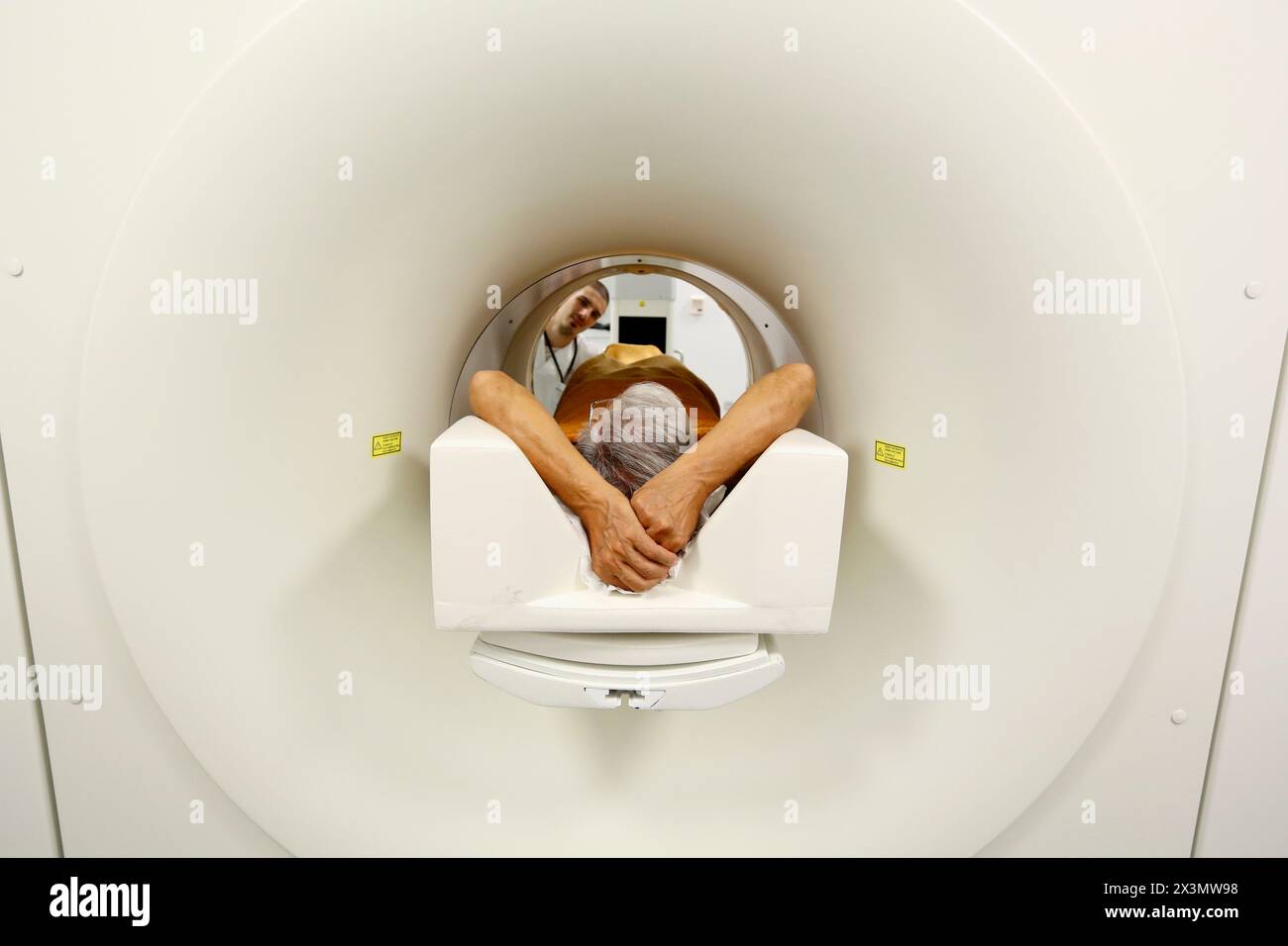 PET-CT Siemens Biograph, kombinierte Apparatur für Positronen-Emissions-Tomographie PET und Röntgen-Computertomographie CT, Nuklearmedizin, Onkologikoa Hospi Stockfoto
