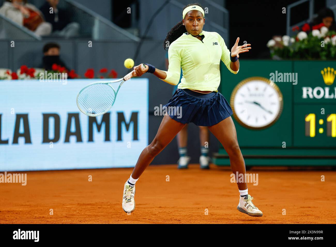 Coco Gauff aus den USA im Kampf gegen Dayana Yastremska aus der Ukraine während der Mutua Madrid Open 2024, ATP Masters 1000 und WTA 1000, Tennisturnier am 27. April 2024 in Caja Magica in Madrid, Spanien Stockfoto