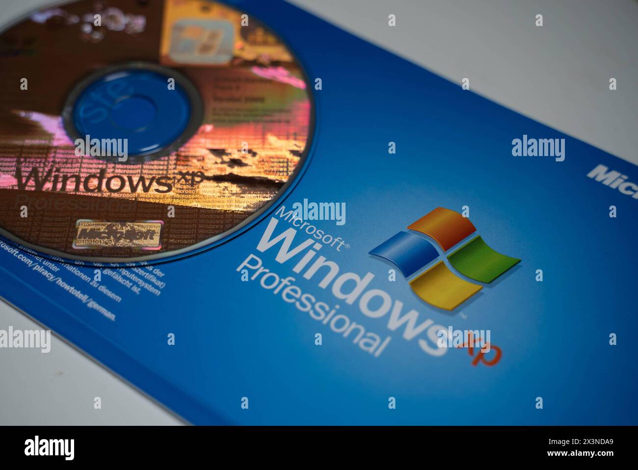 Windows Xp Installion Disc Installations cd -Fotos und -Bildmaterial in hoher Auflösung – Alamy
