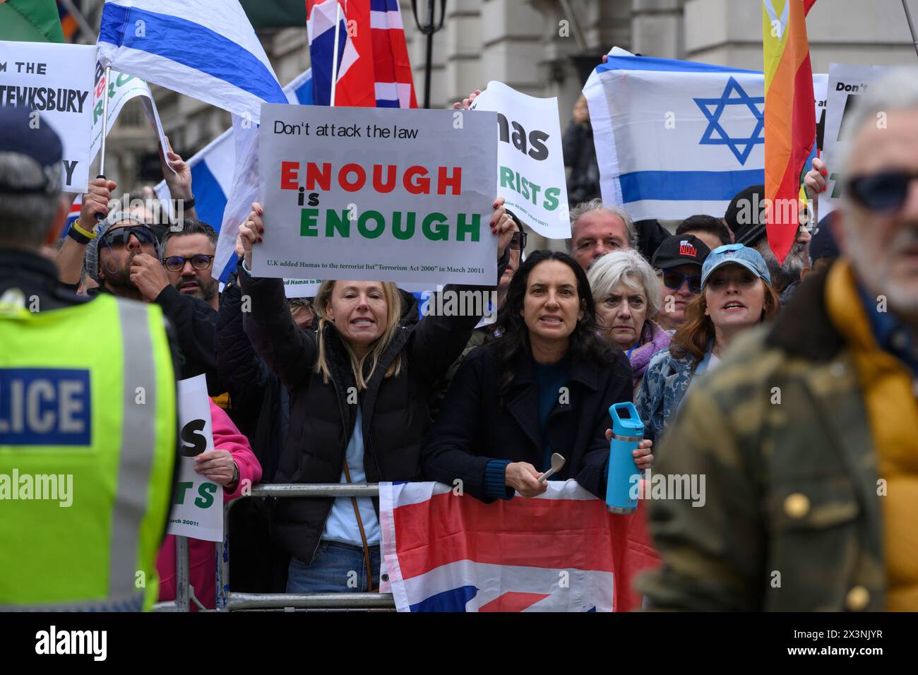 Pro-israelische Gegenproteste gegen einen pro-palästinensischen marsch. Der Pro-Palästina-marsch rief zu einem Waffenstillstand der andauernden Militäroffensive von Gaz auf Stockfoto