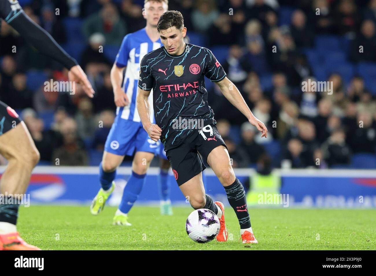 Julián Álvarez in Aktion für Manchester City FC im AMEX Stadium Stockfoto