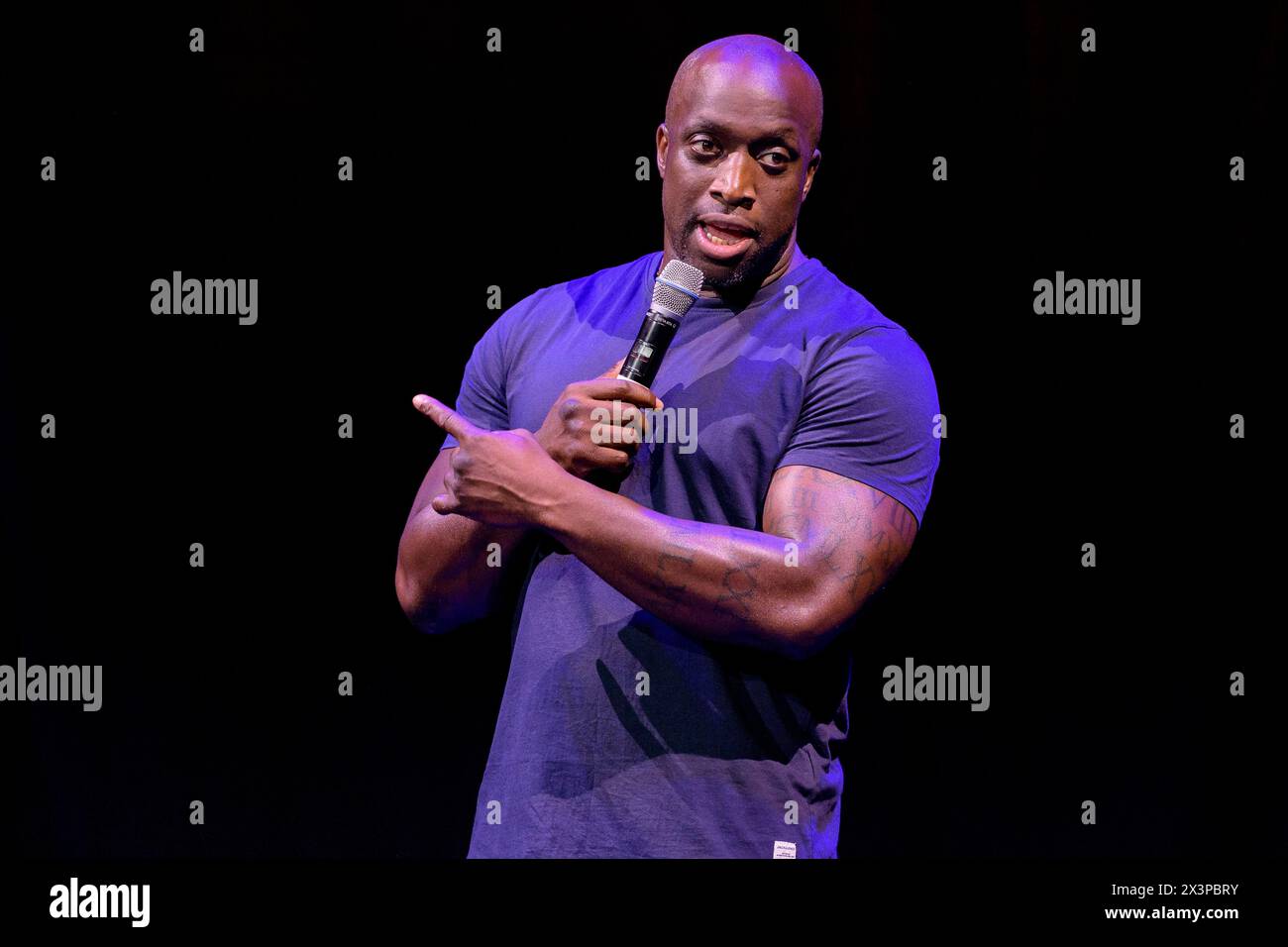 Underbelly Opening Night Emmanuel Snub Comedian Stockfoto