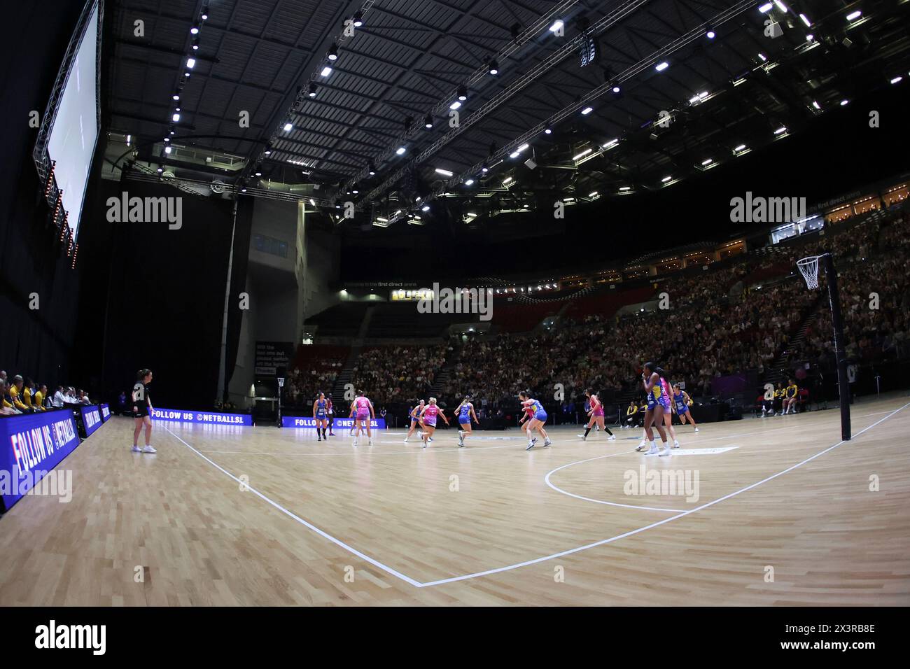 Leeds, Großbritannien. April 2024. First Direct Arena, Leeds, West Yorkshire, 28. April 2024. Netball Super League Leeds Rhinos vs Loughborough Lightning Allgemeine Ansicht während Leeds Rhinos vs Loughborough Lightning Credit: Touchlinepics/Alamy Live News Stockfoto
