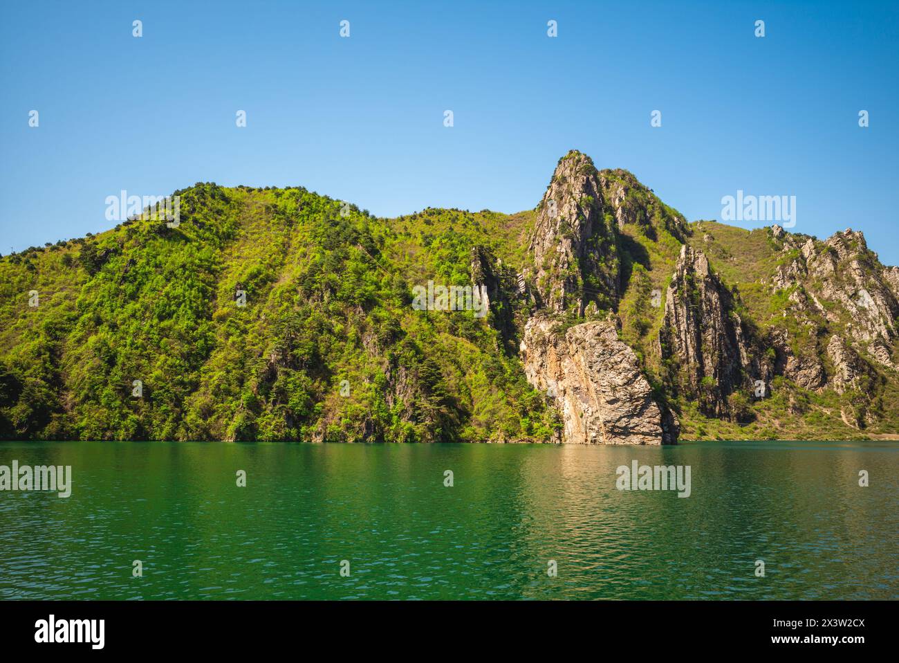Sinpyeong Lake, oder Sinpyong Lake, im Sinpyong County, Provinz Nord-Hwanghae, Nordkorea Stockfoto