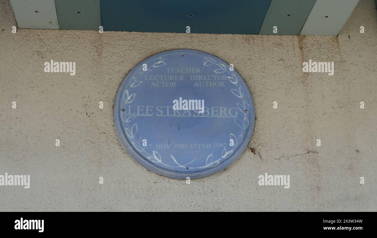 April 2024 Lee Strasberg Theater Acting Studio Sign am 28. April 2024 in Los Angeles, Kalifornien, USA. Foto: Barry King/Alamy Stock Photo Stockfoto