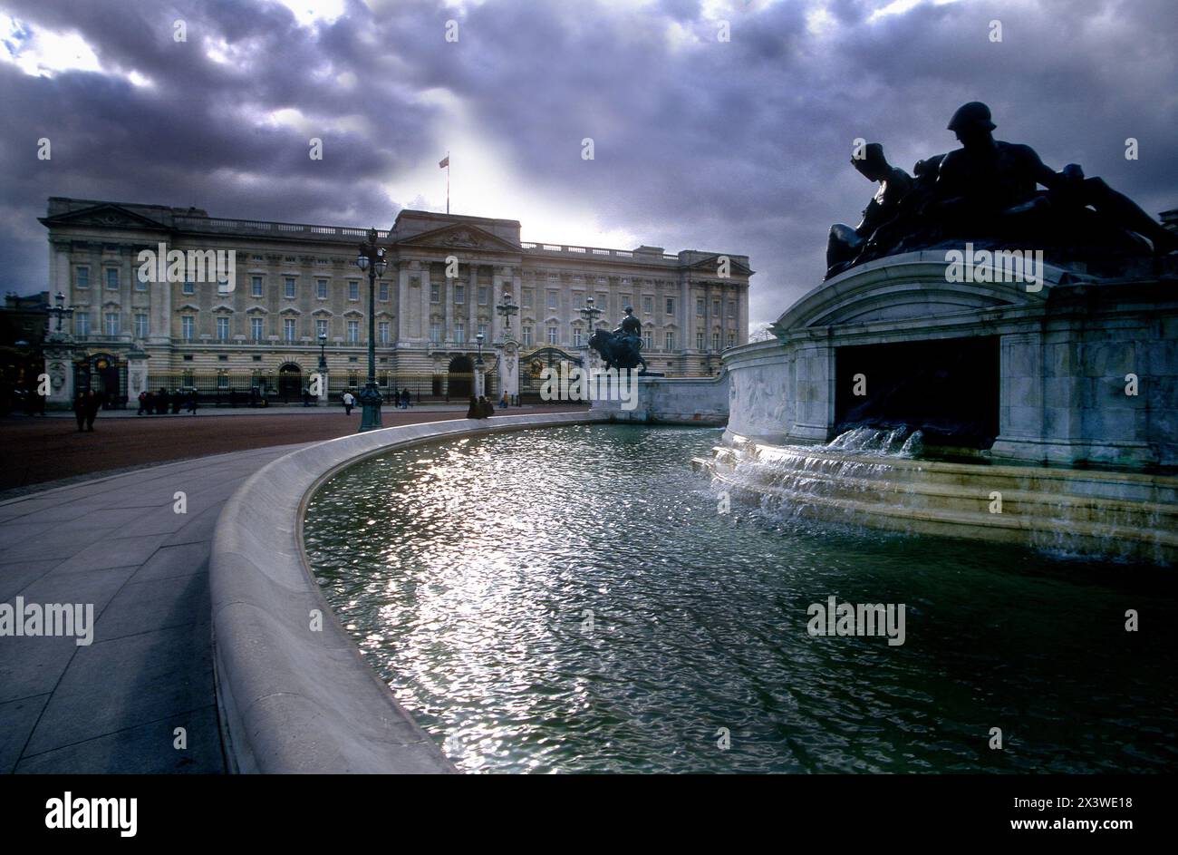Buckingham Palace und Victoria Fountain, London, England Stockfoto