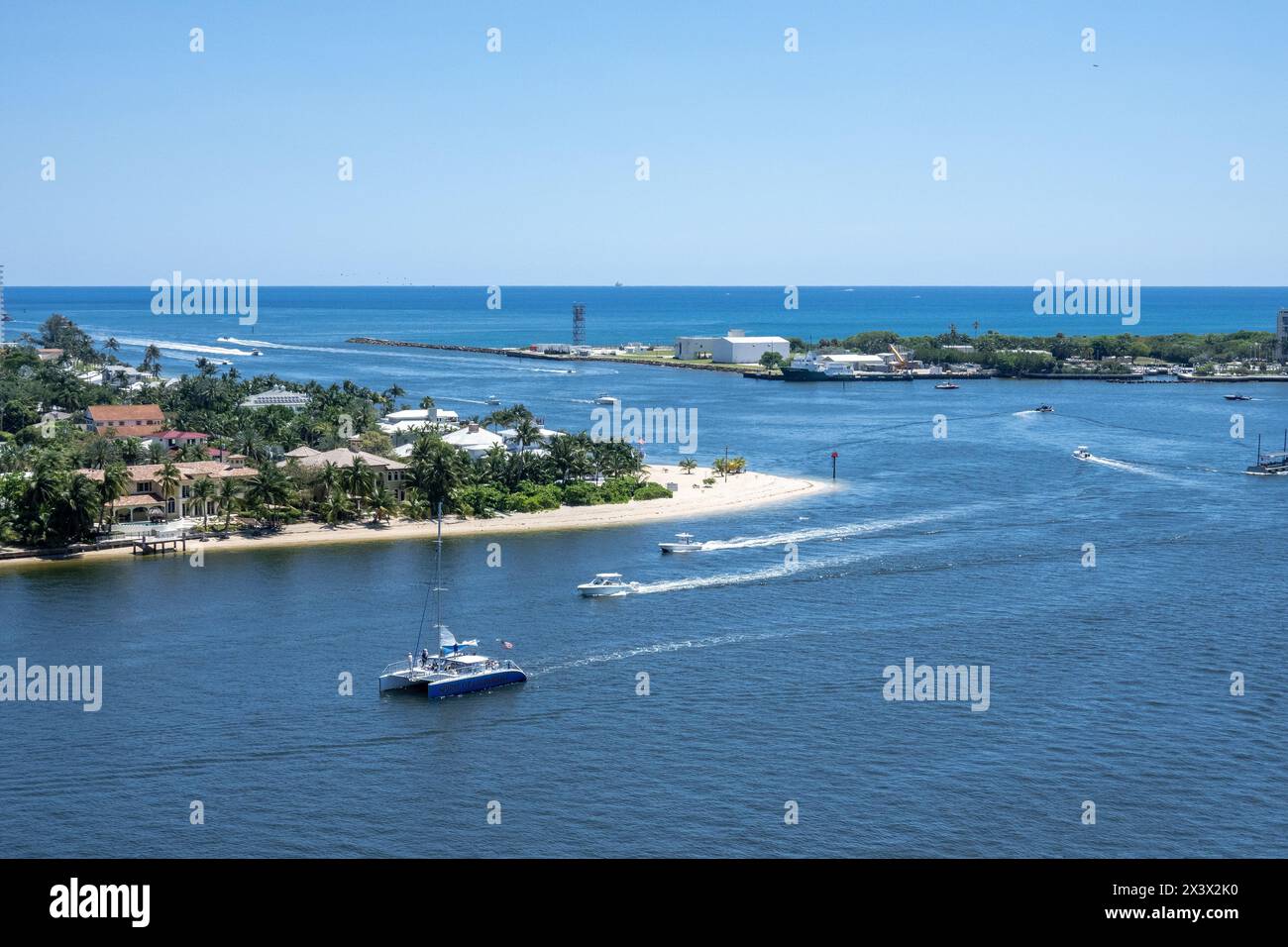 Freizeitboote Auf Dem Intracoastal Waterway Fort Lauderdale, Florida, 4. April 2024 Stockfoto