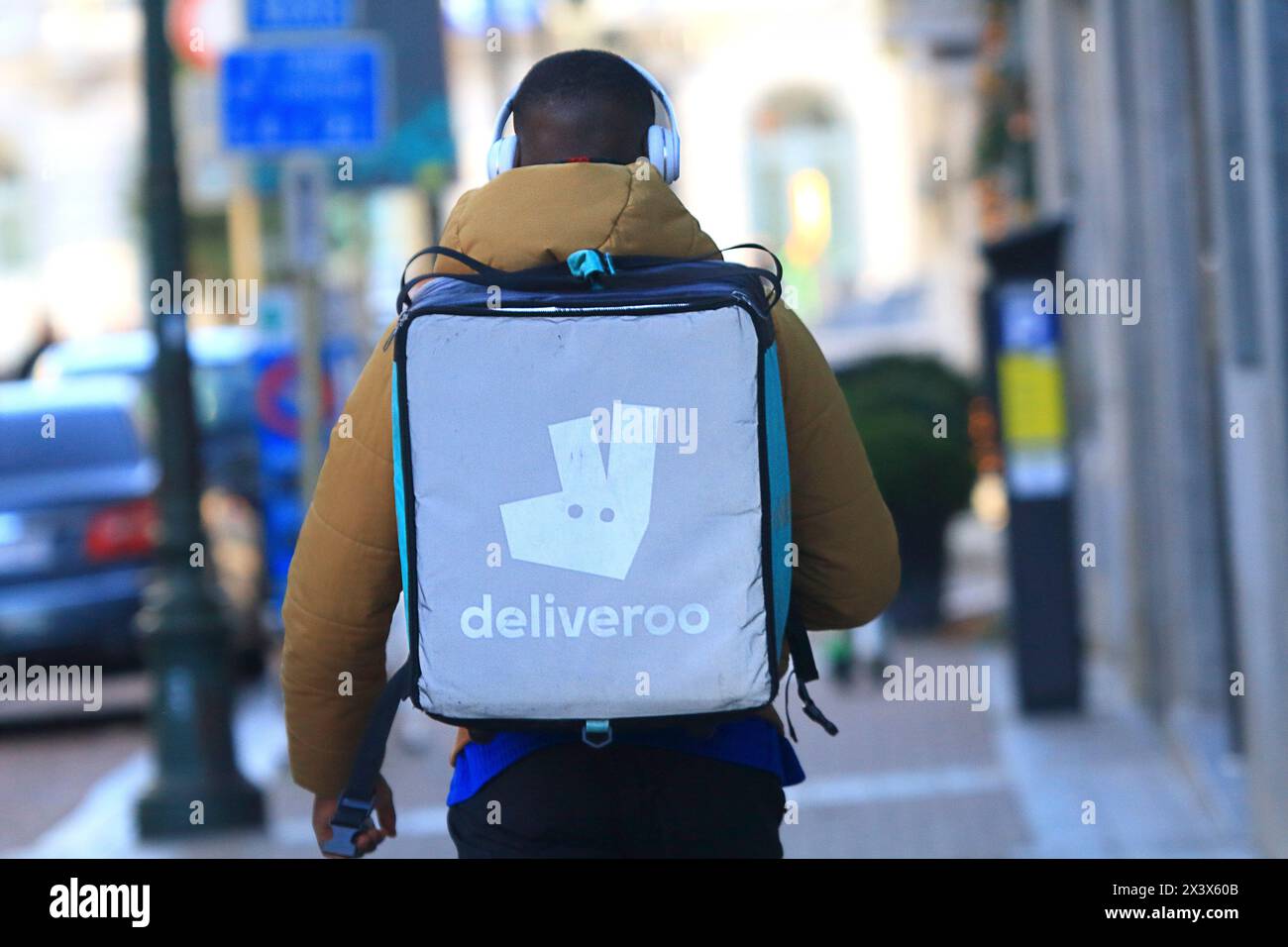 Lieferung von Mahlzeiten, Deliveroo Stockfoto