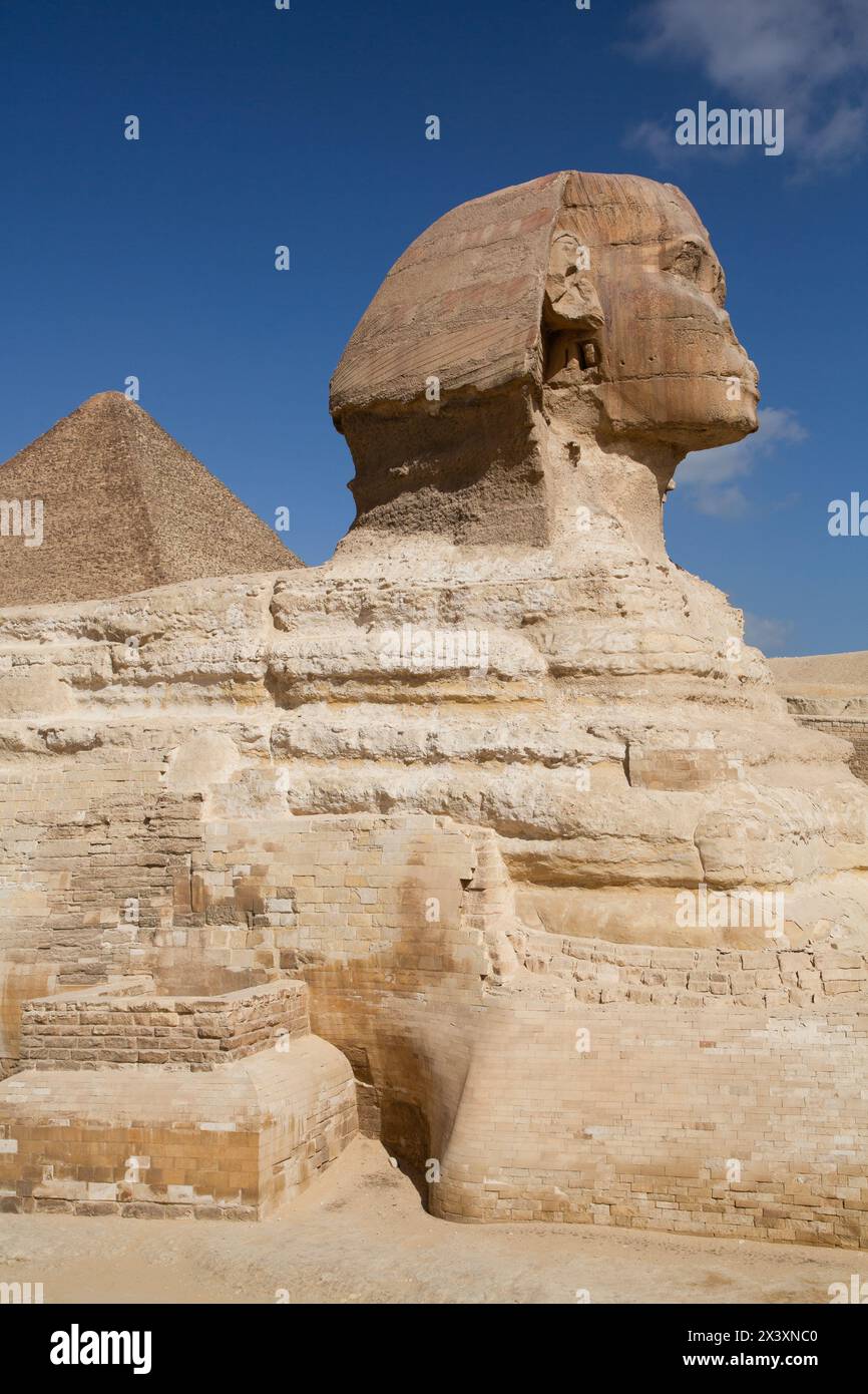 Große Sphinx von Gizeh, Pyramidenkomplex von Gizeh, UNESCO-Weltkulturerbe, Gizeh, Ägypten Stockfoto