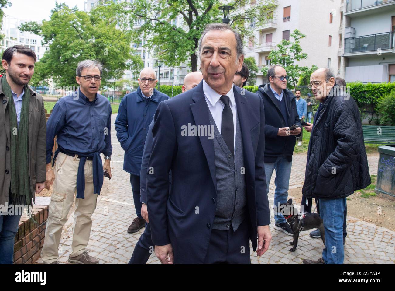 Mailand, Italien. April 2024. IL sindaco di Milano Giuseppe Sala alla cerimonia alla cerimonia istituzionale in ricordo di Sergio Ramelli- Milano - Italia - Luned' 29. April 2024 (Foto Marco Cremonesi/LaPresse) der Bürgermeister von Mailand Giuseppe Sala bei der institutionellen Zeremonie zum Gedenken an Sergio Ramelli - Mailand - Italien - Montag, 29. April 2024 (Foto Marco Cremonesi/LaPresse) Credit: LaPresse/Alamy Live News Stockfoto