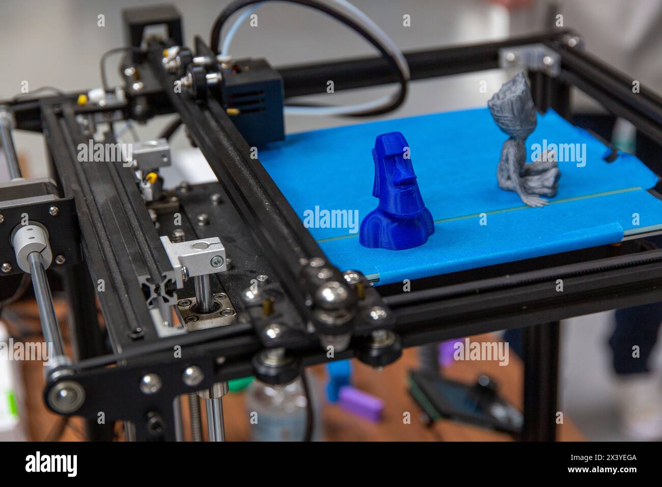 3D-Drucker in einem FabLab. Zusammenarbeit Stockfoto