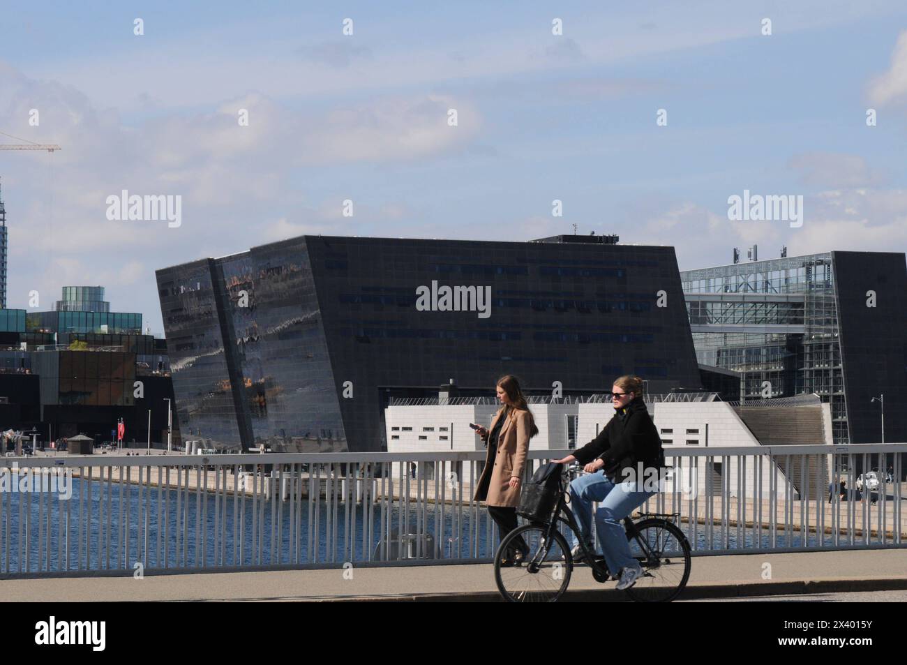 Kopenhagen, Dänemark /29. April 2024/. Blick auf die schwarze diamant-Bibliothek in der dänischen Hauptstadt Kopenhgen. Photo.Francis Joseph Dean/Dean Pictures Stockfoto