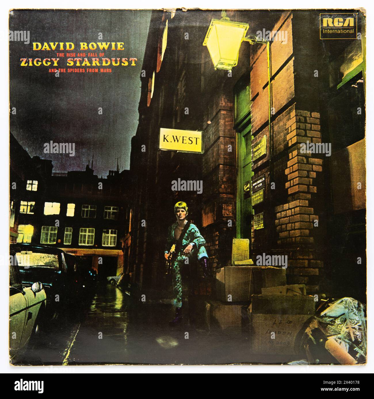 LP-Cover von The Rise and Fall of Ziggy Stardust and the Spiders from Mars, dem fünften Studioalbum von David Bowie, das 1972 veröffentlicht wurde Stockfoto