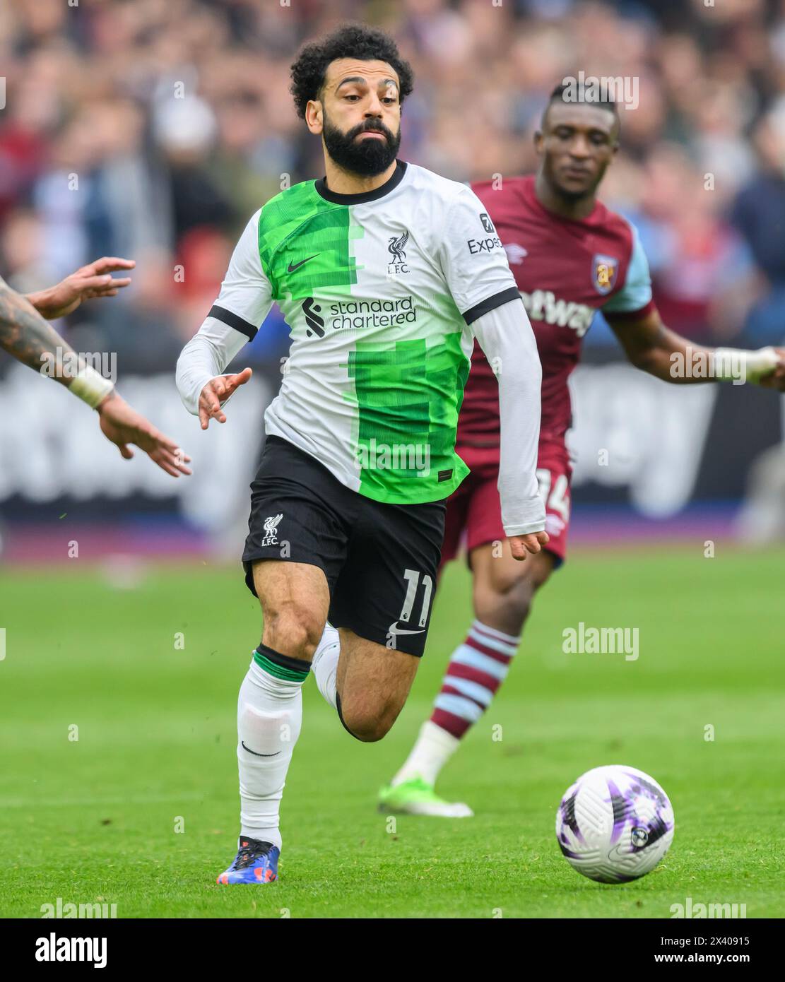 27. April 2024 - West Ham United gegen Liverpool - Premier League - London Stadium. Liverpool's Mo Salah in Aktion. Bild : Mark Pain / Alamy Live News Stockfoto