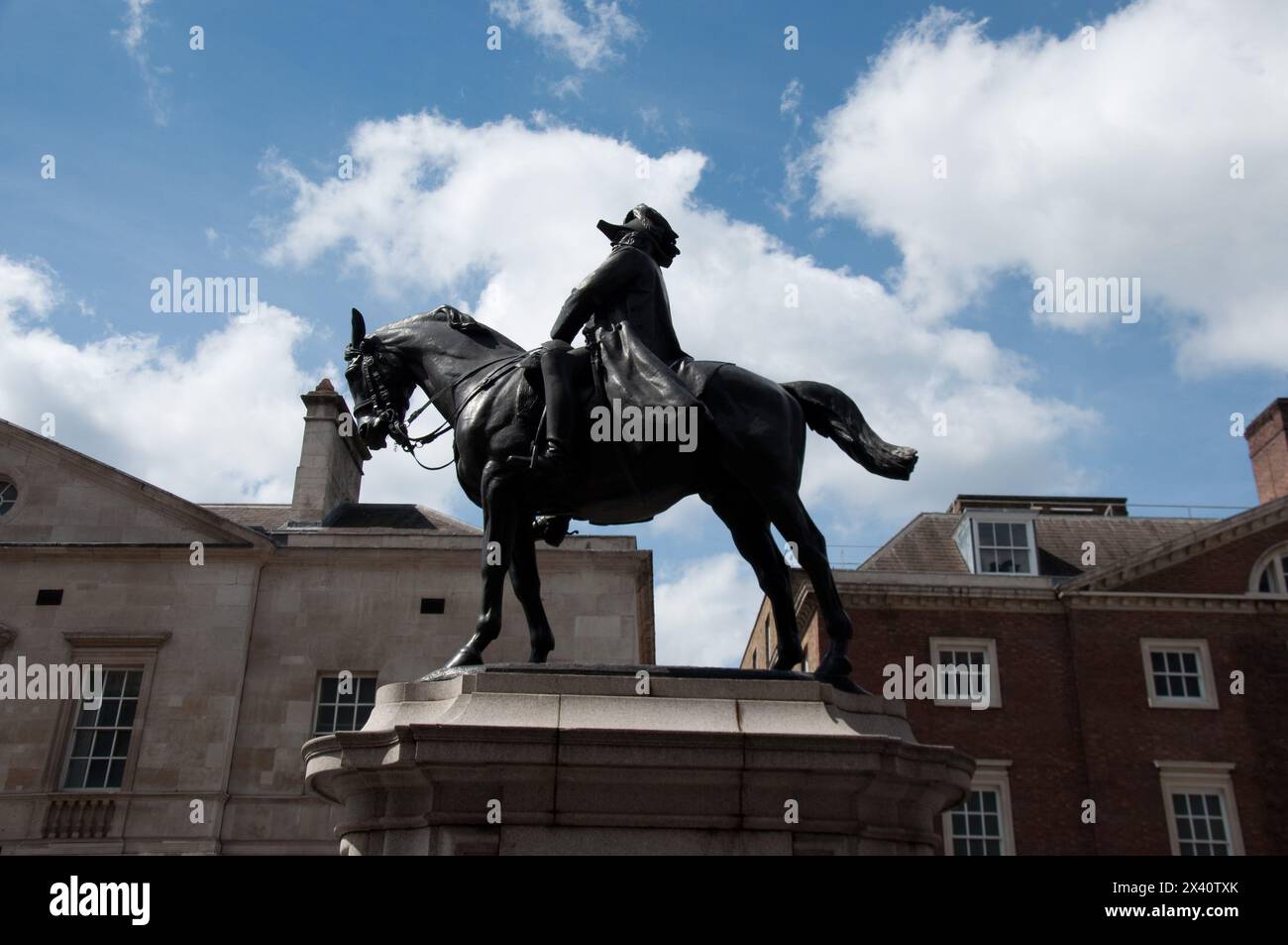 Reiterstatue des Feldmarschalls, seiner Königlichen Hoheit, George, Duke of Cambridge, K.C., Whitehall, City of Westminster, London, Großbritannien. Stockfoto