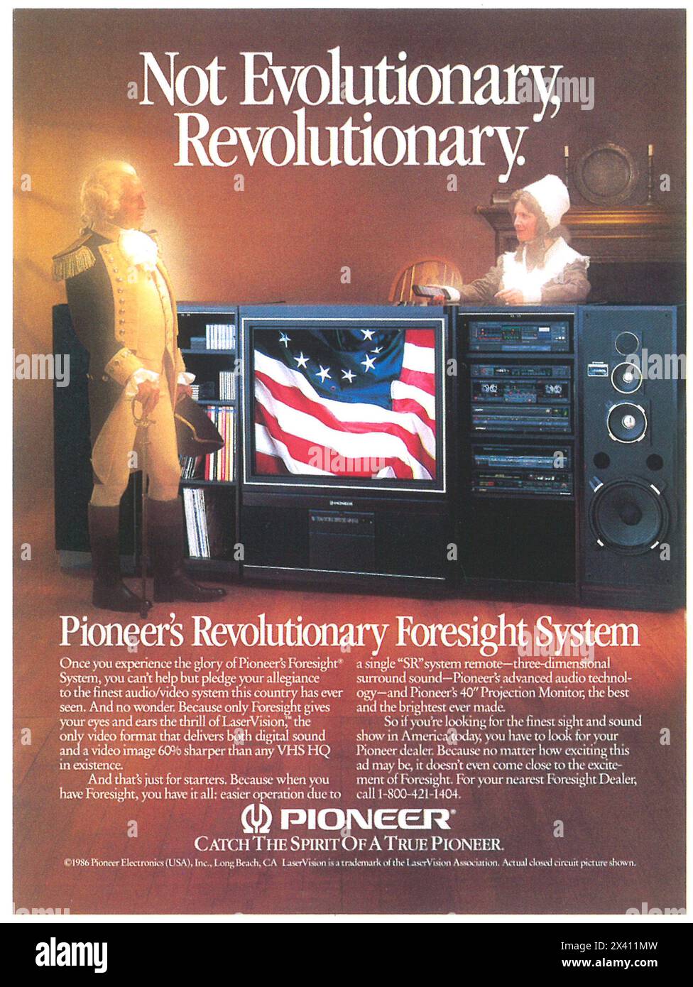1987 Pioneer Foresight Home Entertainment System LaserVision VHS HQ Ad - 'Not evolutionary. Revolutionärer 40'' Projektionsmonitor Stockfoto