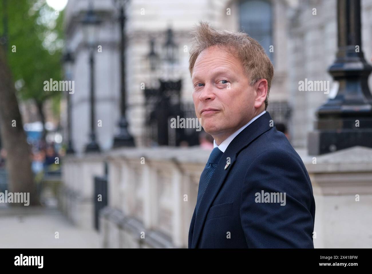 London, Großbritannien, 29. April 2024. Der Staatssekretär für Verteidigung Grant shapps verlässt das Kabinettsbüro nach einer Sitzung. Quelle: Eleventh Photography/Alamy Live News Stockfoto