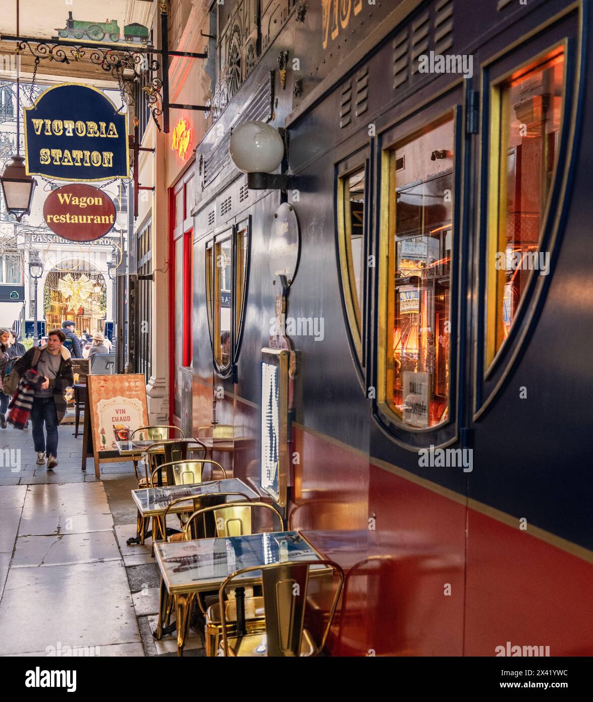 Elegantes Café in Paris (Victoria Station) Stockfoto