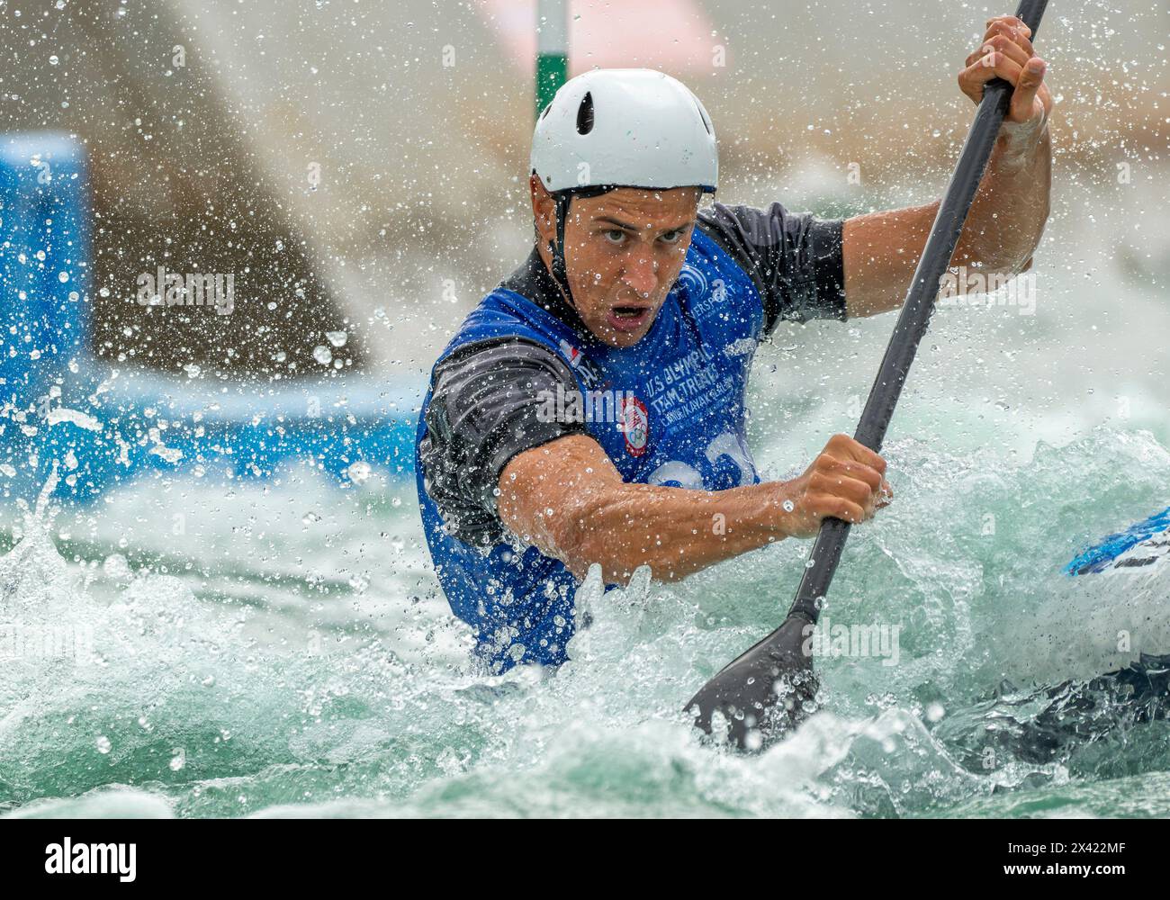 26. April 2024: Tyler Westfall (22) während der US Olympic Mens Kayak Team Trials in Riversport in Oklahoma City, OK. Stockfoto