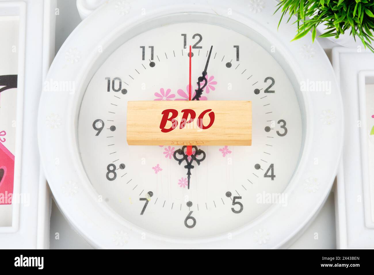 Text BPO Business Process Outsourcing-Aufschrift auf den Holzblöcken Stockfoto