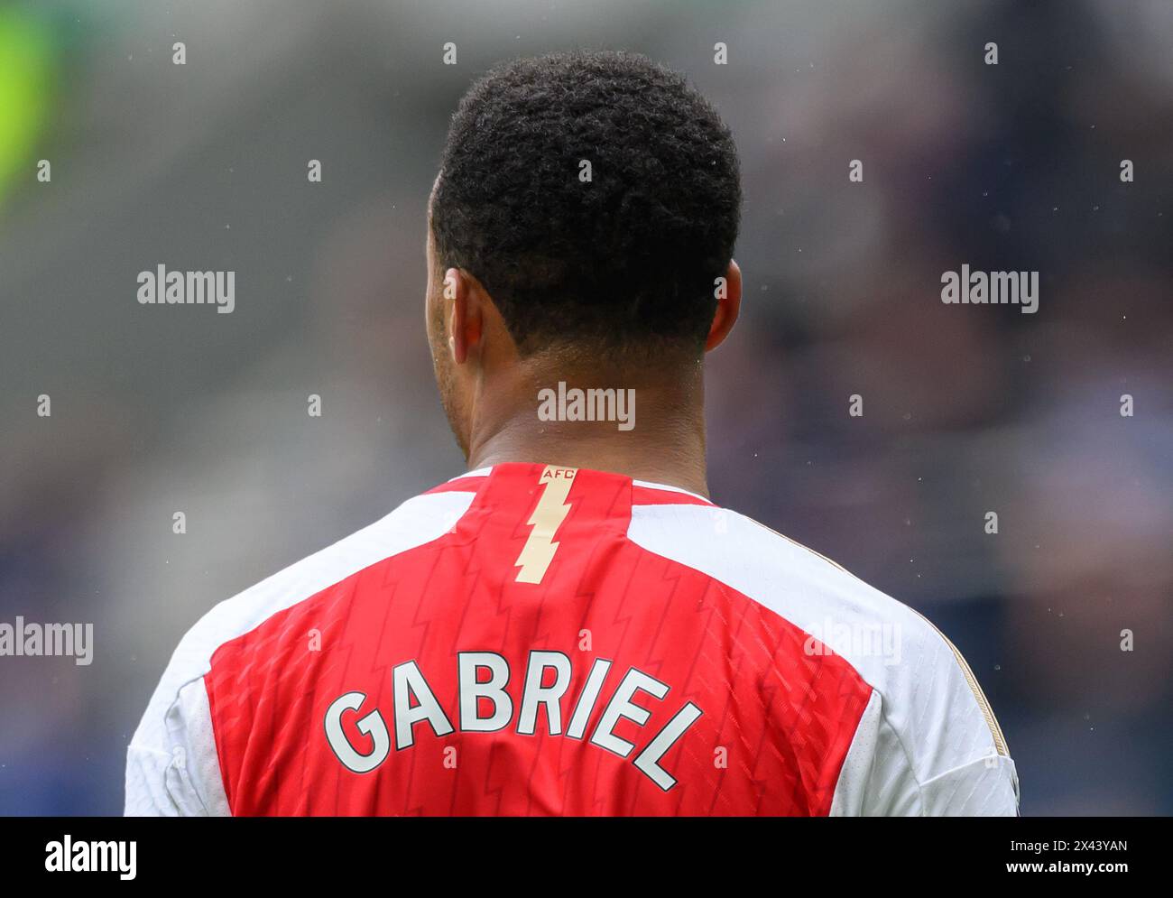 28. April 2024 - Tottenham Hotspur gegen Arsenal - Premier League - Tottenham Hotspur Stadium. Gabriel im Kampf gegen Tottenham. Bild : Mark Pain / Alamy Live News Stockfoto