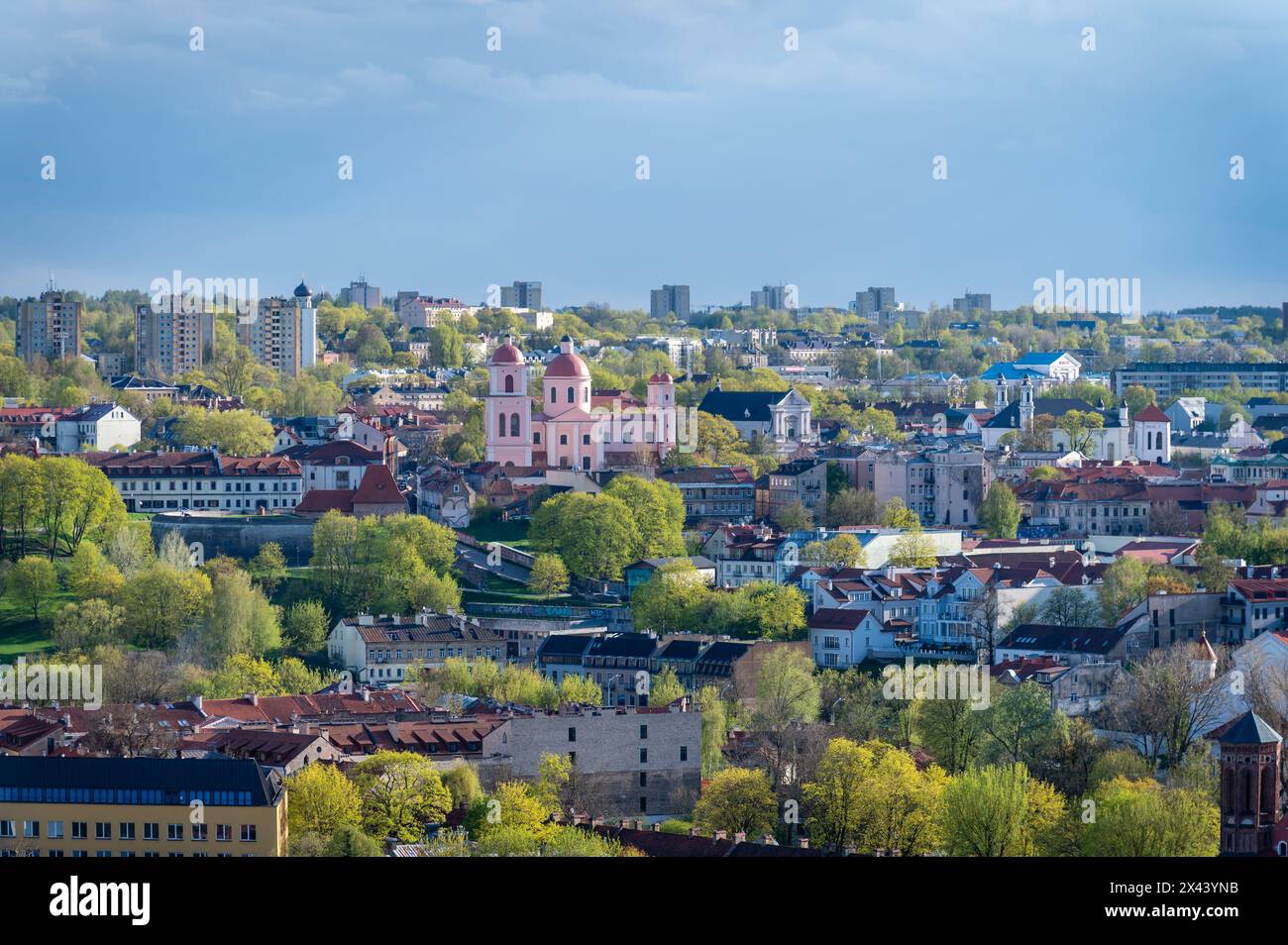 Der Blick über Vilnius vom Denkmal der drei Kreuze, Vilnius, Litauen Stockfoto