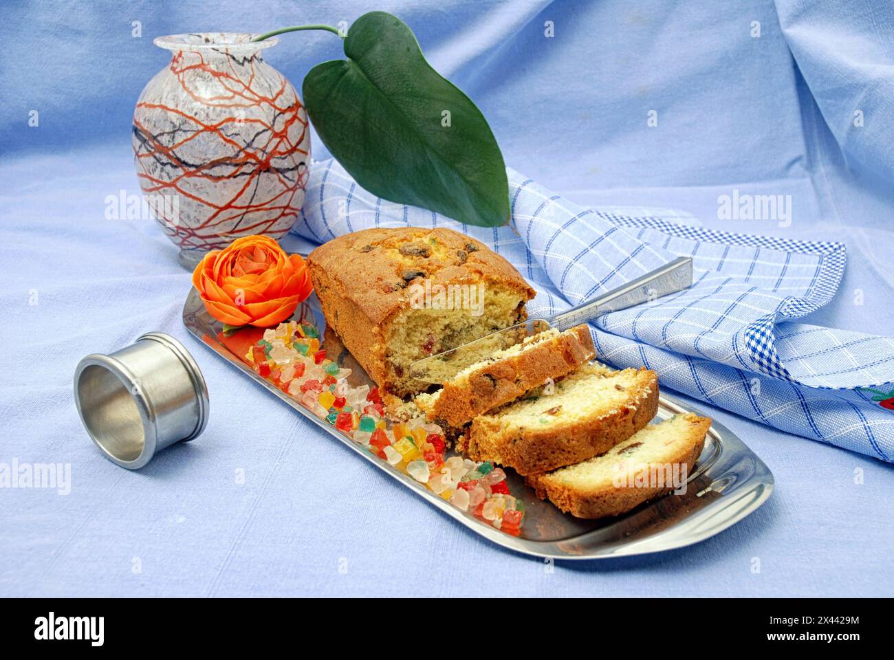 Plumcake mit selbstgemachtem Andiumfrucht. Stockfoto