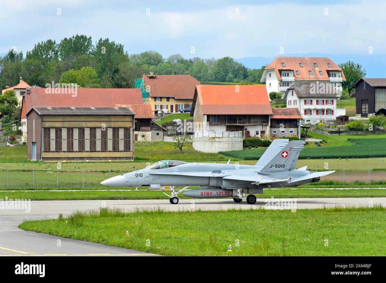 McDonnell Douglas FA 18C Hornet Jagdflugzeug der Schweizer Luftwaffe fuhr auf dem Militärflugplatz Payerne, Waadt Stockfoto