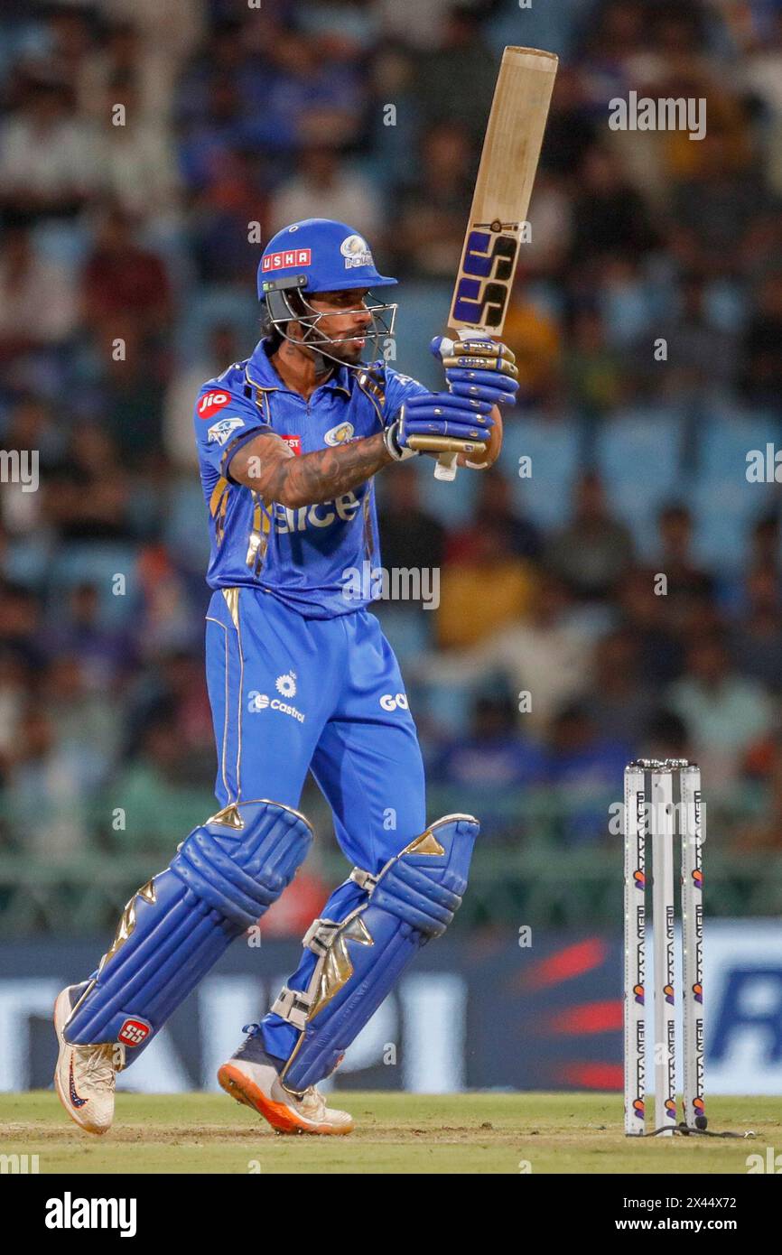 Mumbai Indians' Tilak Varma plays a shot during the Indian Premier League cricket match between Lucknow Super Giants and Mumbai Indians in Lucknow, India, Tuesday, April 30, 2024. (AP Photo/Pankaj Nangia) Stockfoto