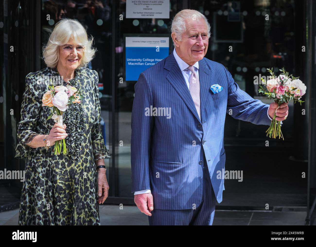 London, Großbritannien. April 2024 30. König Charles III und Königin Camilla besuchen das UCH Macmillan Cancer Centre in London. Dies ist das erste öffentliche Engagement des Königs in einem Schritt, um nach seiner Krebsdiagnose wieder in den öffentlichen Dienst zurückzukehren. Quelle: Imageplotter/Alamy Live News Stockfoto