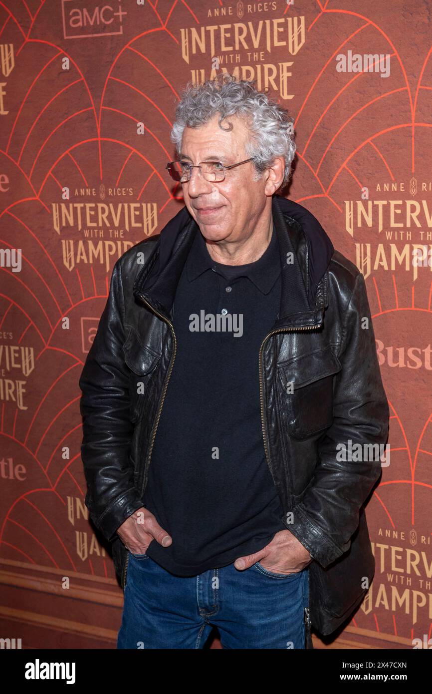 New York, Usa. April 2024 30. NEW YORK, NEW YORK - APRIL 30: Eric Bogosian nimmt am 30. April 2024 in New York City an der Premiere von Anne Rice's Interview with the Vampire im McKittrick Hotel Teil. Quelle: Ron Adar/Alamy Live News Stockfoto