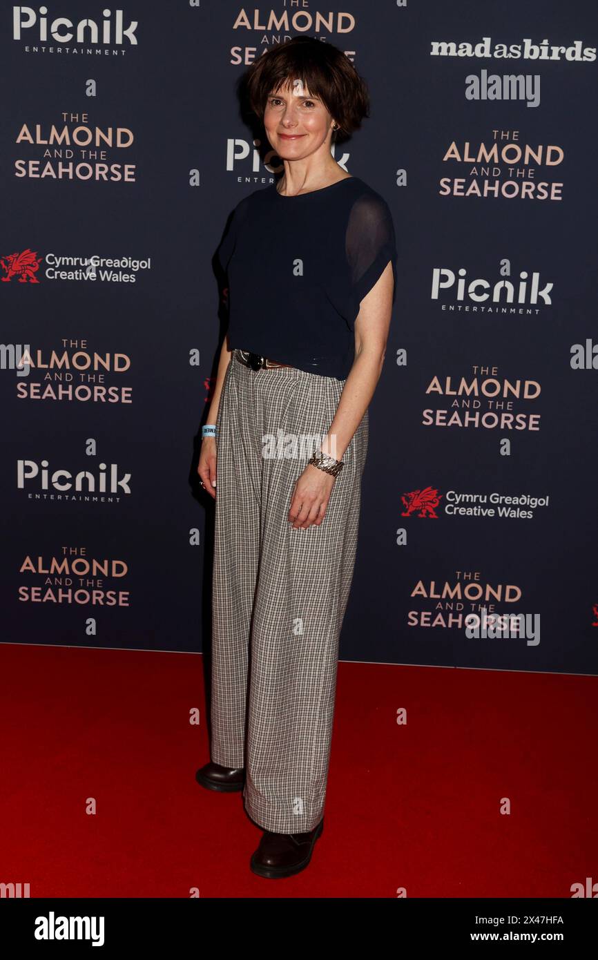 London, Großbritannien. April 2024 30. Louise Brealey nimmt an der Almond & the Seahorse UK Premiere im Vue West End am Leicester Square, London, Teil. (Foto: Cat Morley/SOPA Images/SIPA USA) Credit: SIPA USA/Alamy Live News Stockfoto