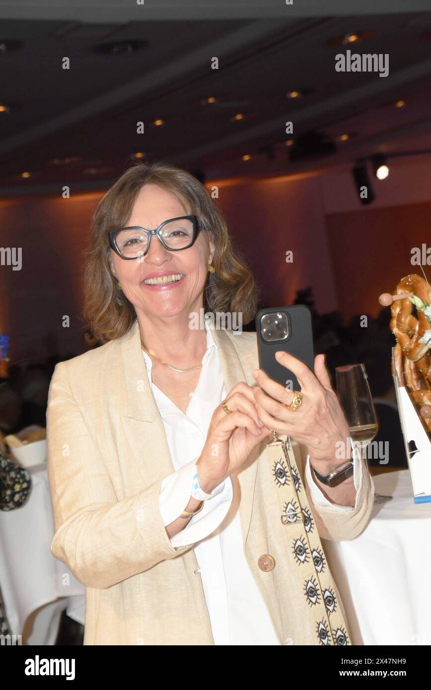 Dr. Beate Merk MDL.A.D. München 30.04.2024 Hanns-Seidel-Stiftung Festakt zum 85 Geburtstag von Dr. Theo Waigel des CSU-Ehrenvorsitzenden - Bundesminister A.D. - München *** Dr. Beate Merk MDL A D München 30 04 2024 Hanns Seidel Stiftung feierlich zum 85. Geburtstag von Dr. Theo Waigel, Ehrenvorsitzender der CSU-Bundesministerin A D München Stockfoto