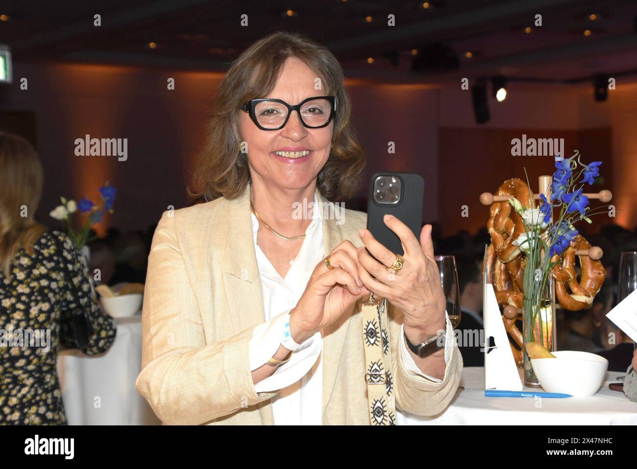 Dr. Beate Merk MDL.A.D. München 30.04.2024 Hanns-Seidel-Stiftung Festakt zum 85 Geburtstag von Dr. Theo Waigel des CSU-Ehrenvorsitzenden - Bundesminister A.D. - München *** Dr. Beate Merk MDL A D München 30 04 2024 Hanns Seidel Stiftung feierlich zum 85. Geburtstag von Dr. Theo Waigel, Ehrenvorsitzender der CSU-Bundesministerin A D München Stockfoto