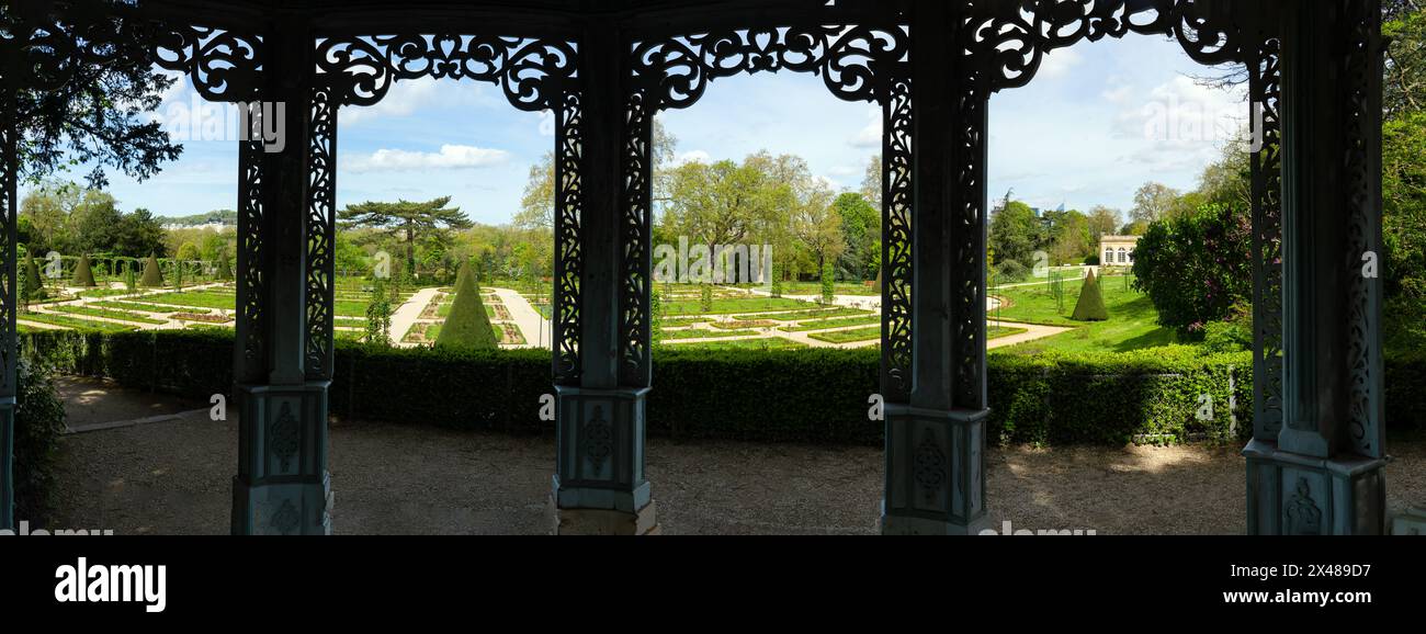 Rosengarten im Bagatelle Park - Paris, Frankreich Stockfoto
