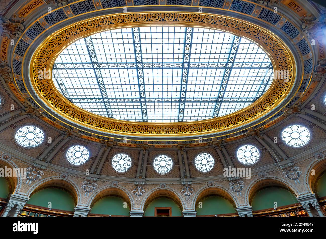 Der emblematische Raum, der Oval Raum ist für alle offen. The Richelieu Site, Bibliothéque nationale at 5, rue Vivienne, Paris, Frankreich. Der Standort Richelieu ist Stockfoto