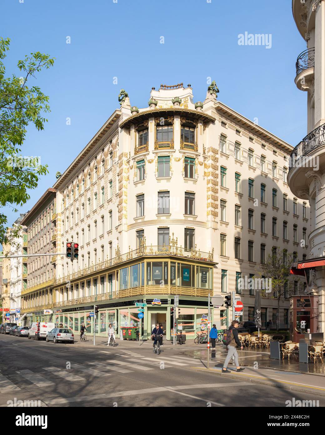 Wien, Österreich - Apartmemnt Buildings an der linken Wienzeile von Otto Wagner Stockfoto