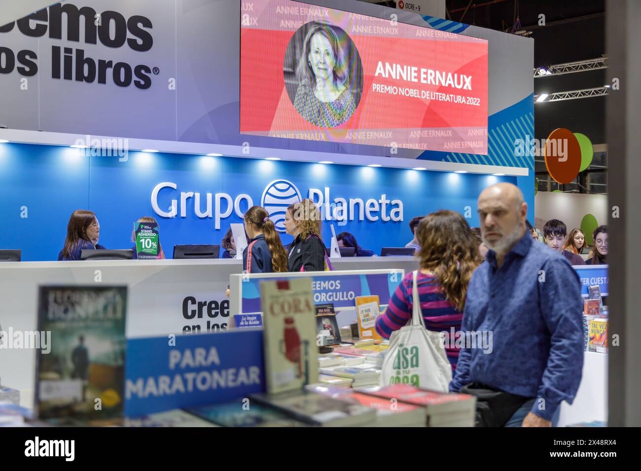 Buenos Aires, Argentinien; 26. April 2024: Grupo Planeta Stand auf der Buchmesse Buenos Aires. Stockfoto
