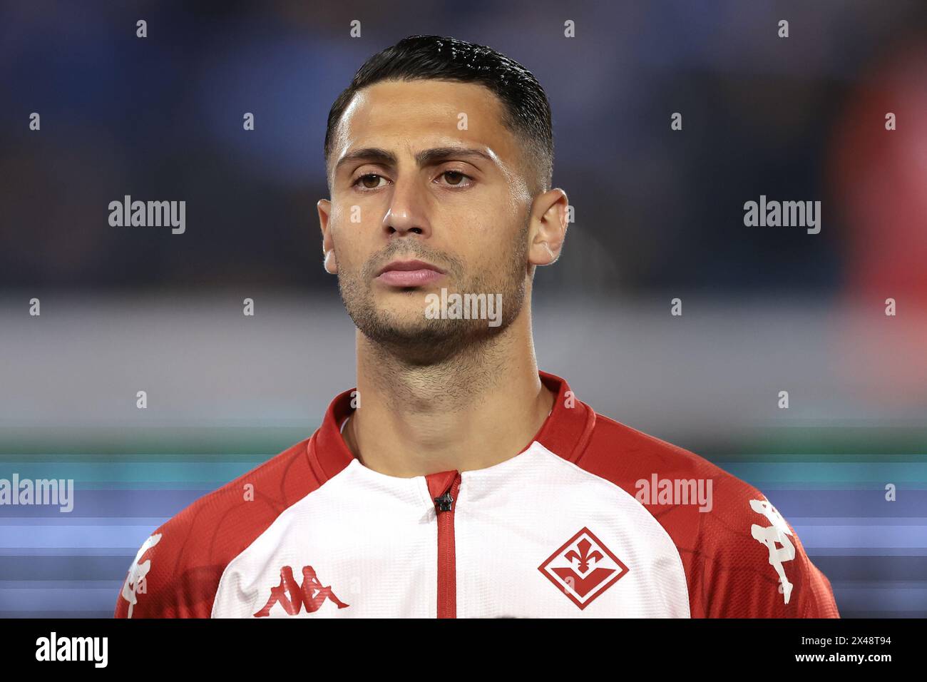 Bergamo, Italien. April 2024. Rolando Mandragora von ACF Fiorentina sieht vor dem Coppa Italia Halbfinale 2nd Leg Match im Gewiss Stadium in Bergamo an. Der Bildnachweis sollte lauten: Jonathan Moscrop/Sportimage Credit: Sportimage Ltd/Alamy Live News Stockfoto