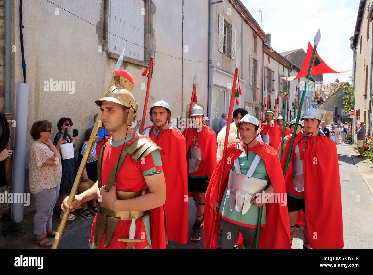 Le Dorat, Frankreich. Septenniale Äußerungen von Dorat, die die Reliquien des Heiligen Israel und des Heiligen Theobald feiern. Limousin-Äußerungen sind religiöse und Stockfoto