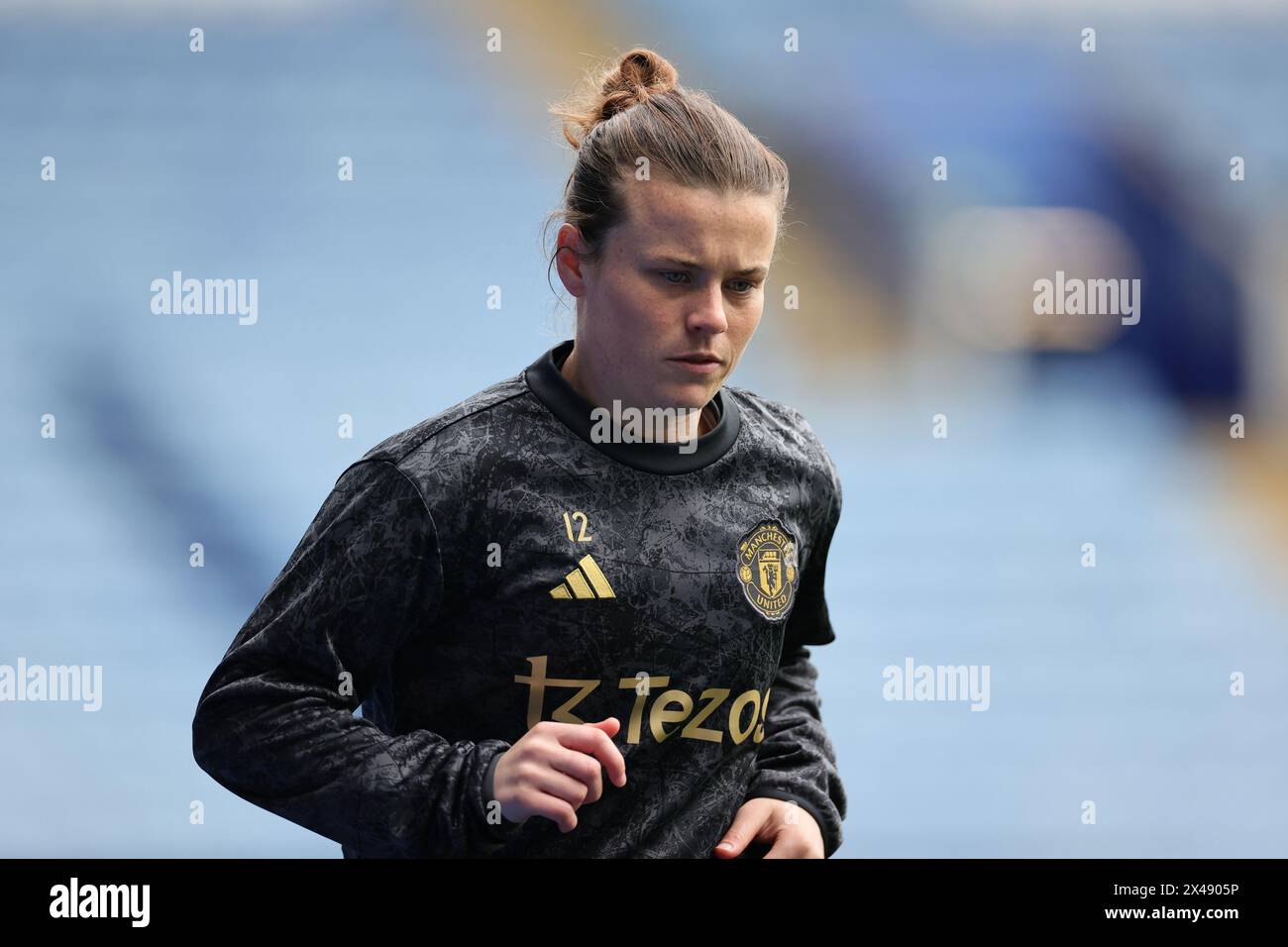 Hayley Ladd von Manchester United wärmt sich vor dem Barclays WomenÕs Super League Spiel zwischen Leicester City und Manchester United auf. Stockfoto