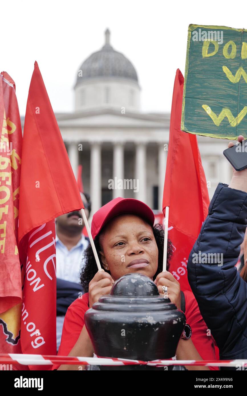London/Vereinigtes Königreich. Mai 2024. Die jährlich stattfindende internationale Arbeiterparade marschierte von Clerkenwell im Zentrum Londons zum Trafalgar Square. Alamy Live News / Aubrey Fagon Stockfoto