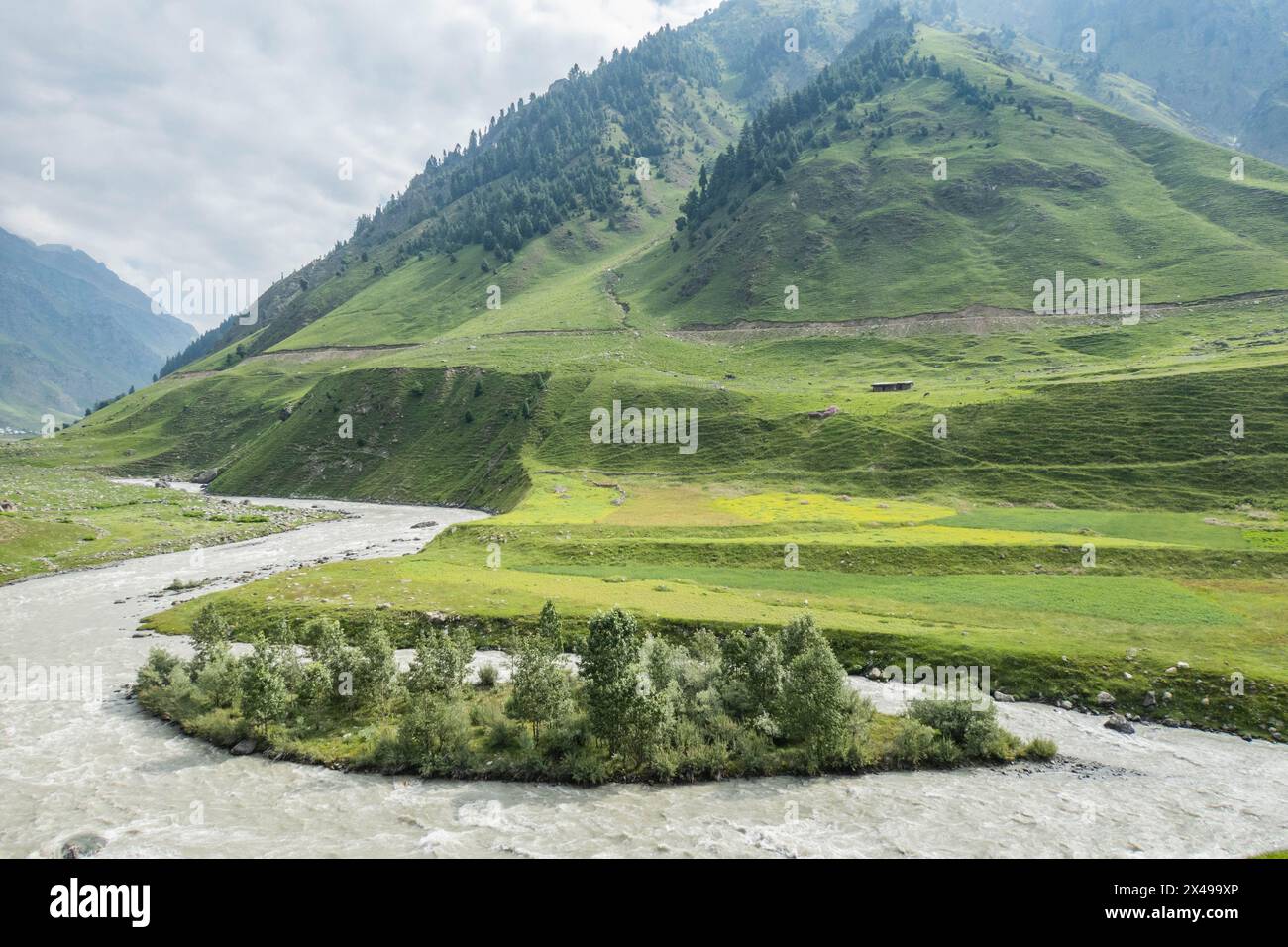 Atemberaubende Landschaften rund um das Dorf Sukhnai, Warwan Valley, Kaschmir, Indien Stockfoto