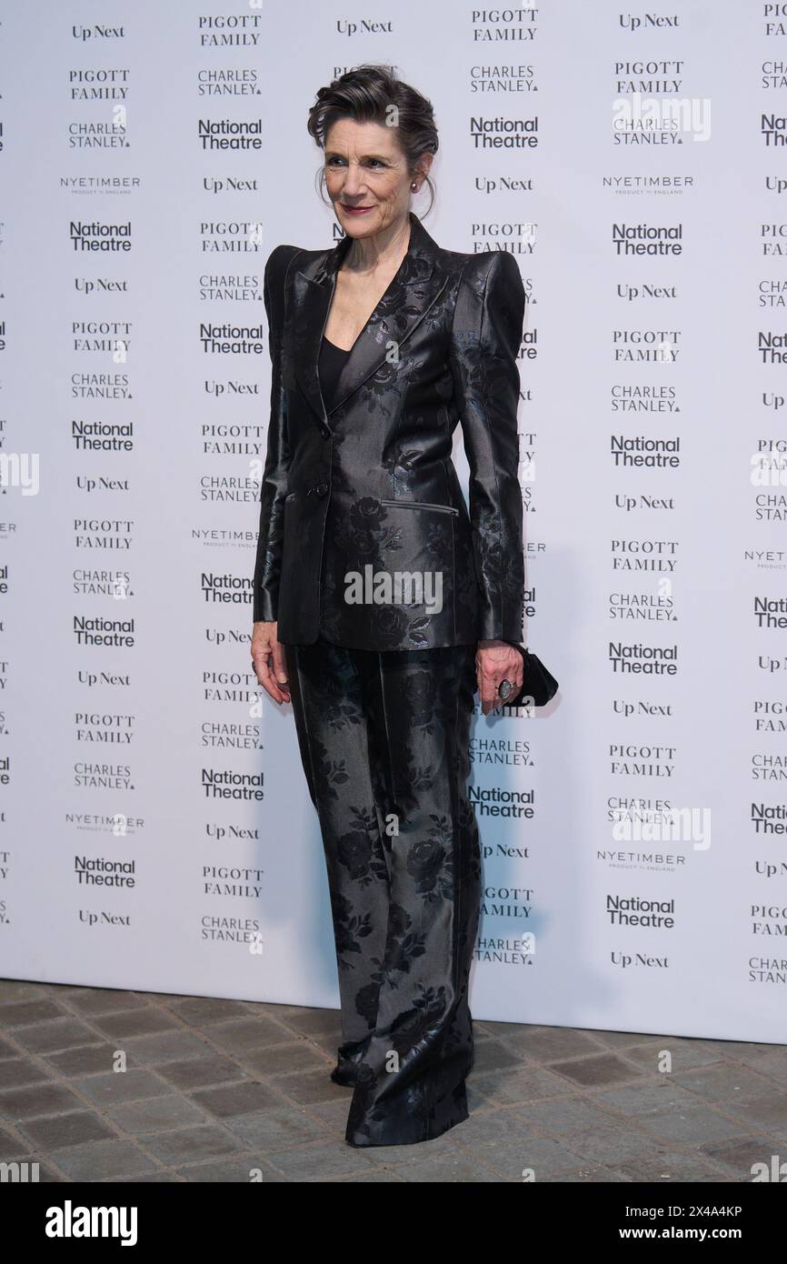 London, UK . 1. Mai 2024 . Dame Harriet Walter fotografierte im National Theatre: Up Next Gala im National Theatre Southbank. Quelle: Alan D West/Alamy Live News Stockfoto
