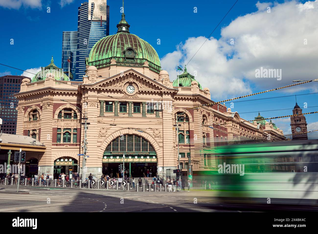 MELBOURNE, AUSTRALIEN - 12. APRIL 2024: Flinders Street Station Building Stockfoto