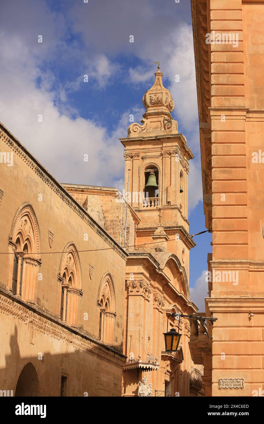 Mdina, Malta. Alte ummauerte Stadt, enge Kalksteinmauern. (Nur Für Redaktionelle Zwecke) Stockfoto